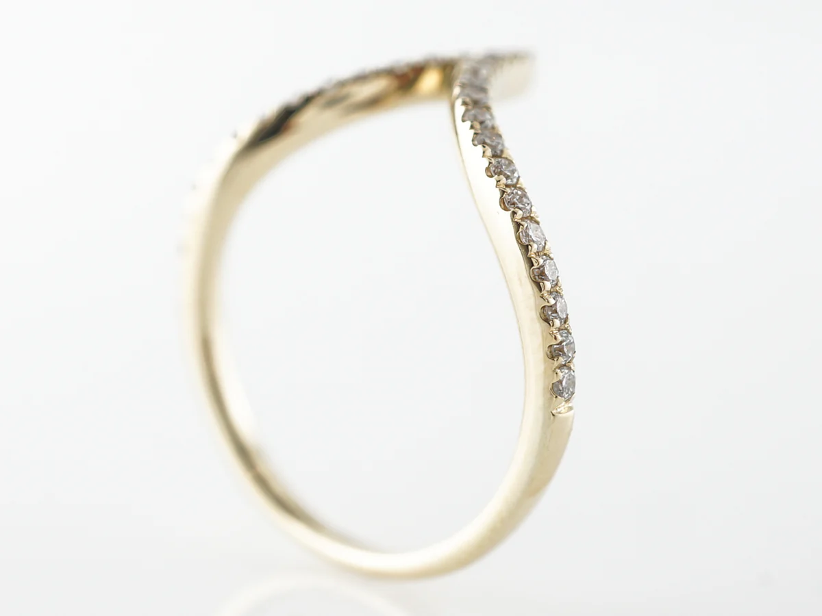 Triangular Diamond Wedding Band in 14k Yellow Gold - Image 4