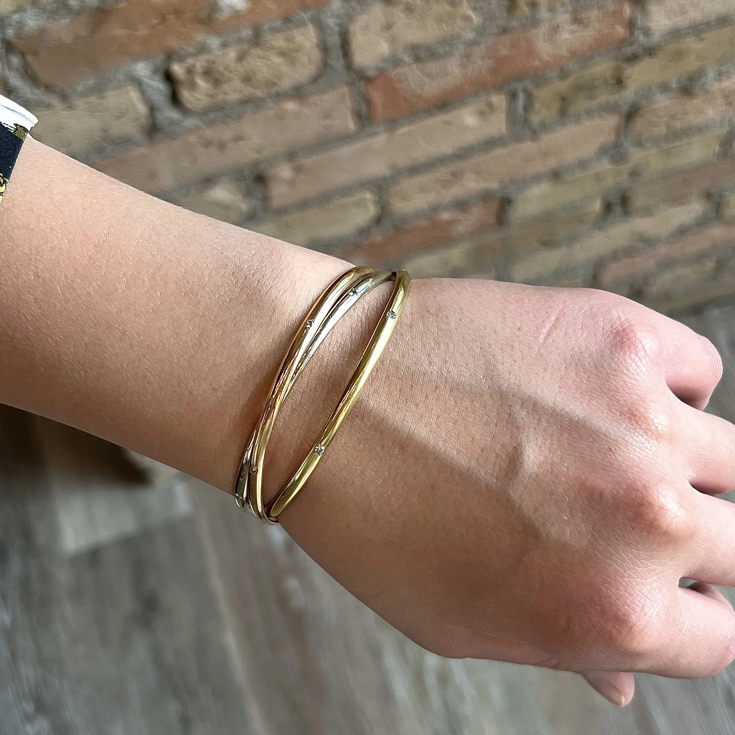 Tricolor Diamond Bangle Bracelet in 18k Gold - Image 5
