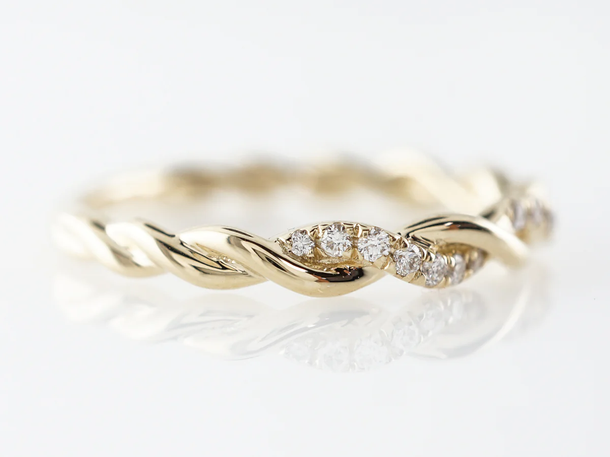 Twisted Diamond Wedding Ring in 18k Yellow Gold - Image 3