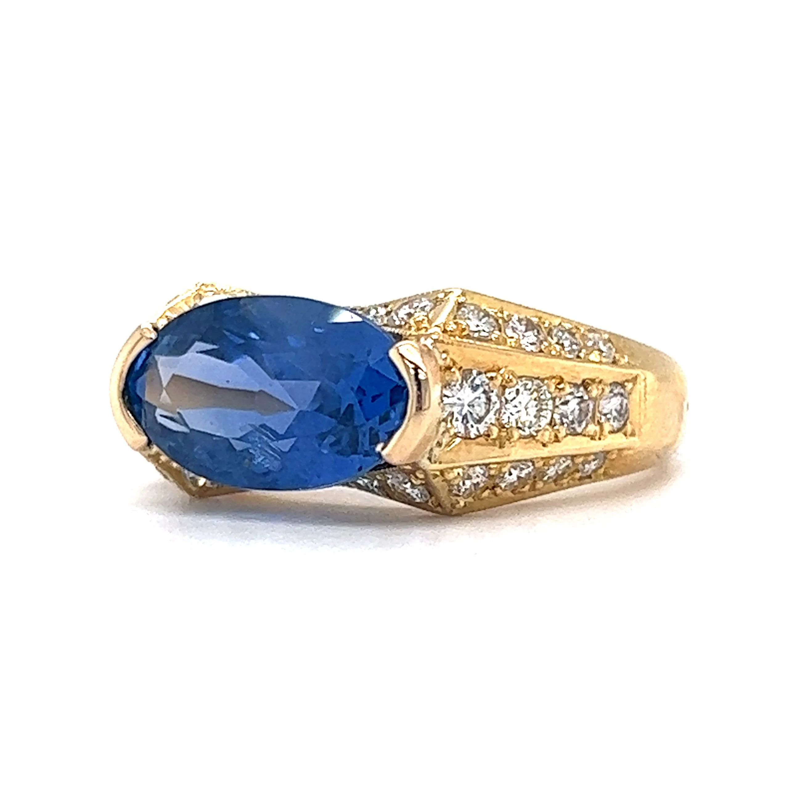 Unheated Ceylon Sapphire & Diamond Ring in 18k Yellow Gold - Image 2