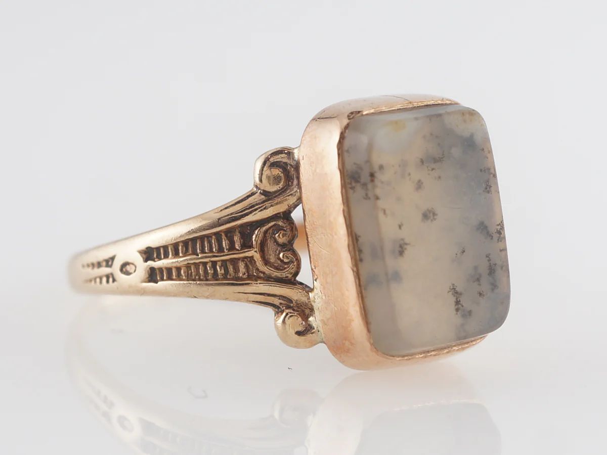 Victorian Agate Right Hand Ring in 10k Yellow Gold - Image 3