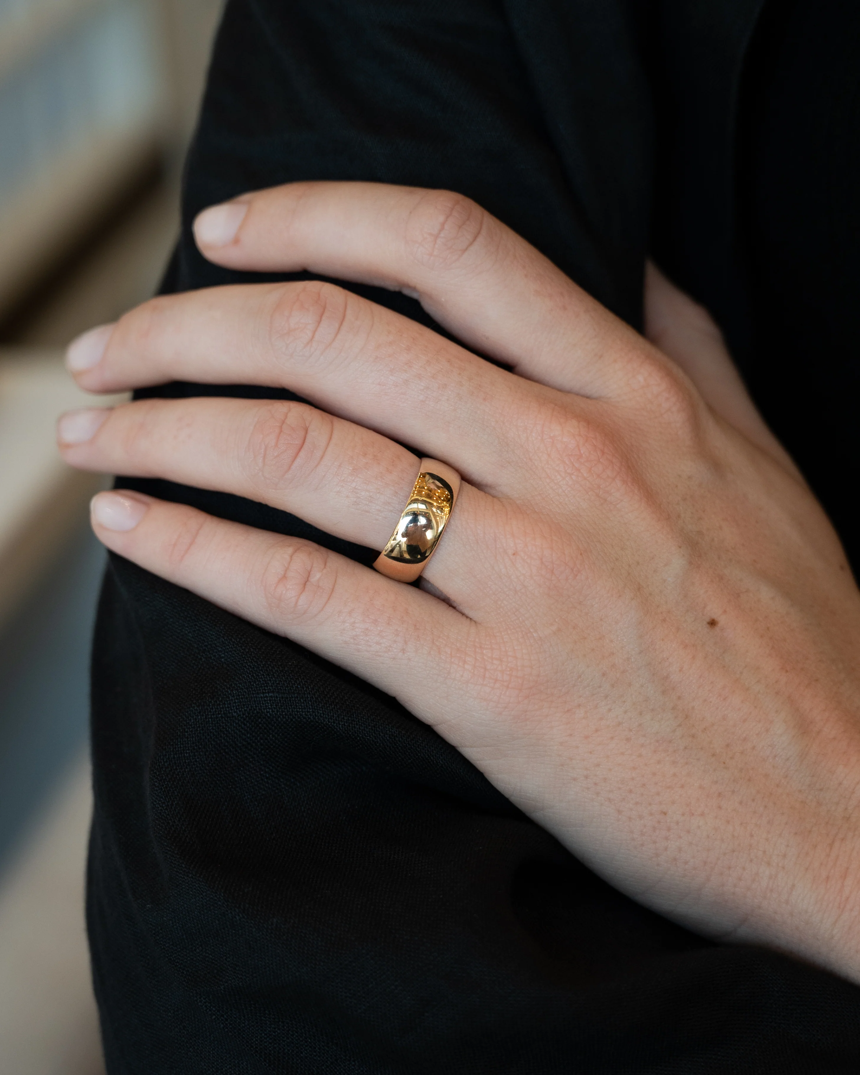 Victorian Antique Wedding Band 10k Yellow Gold - Image 7