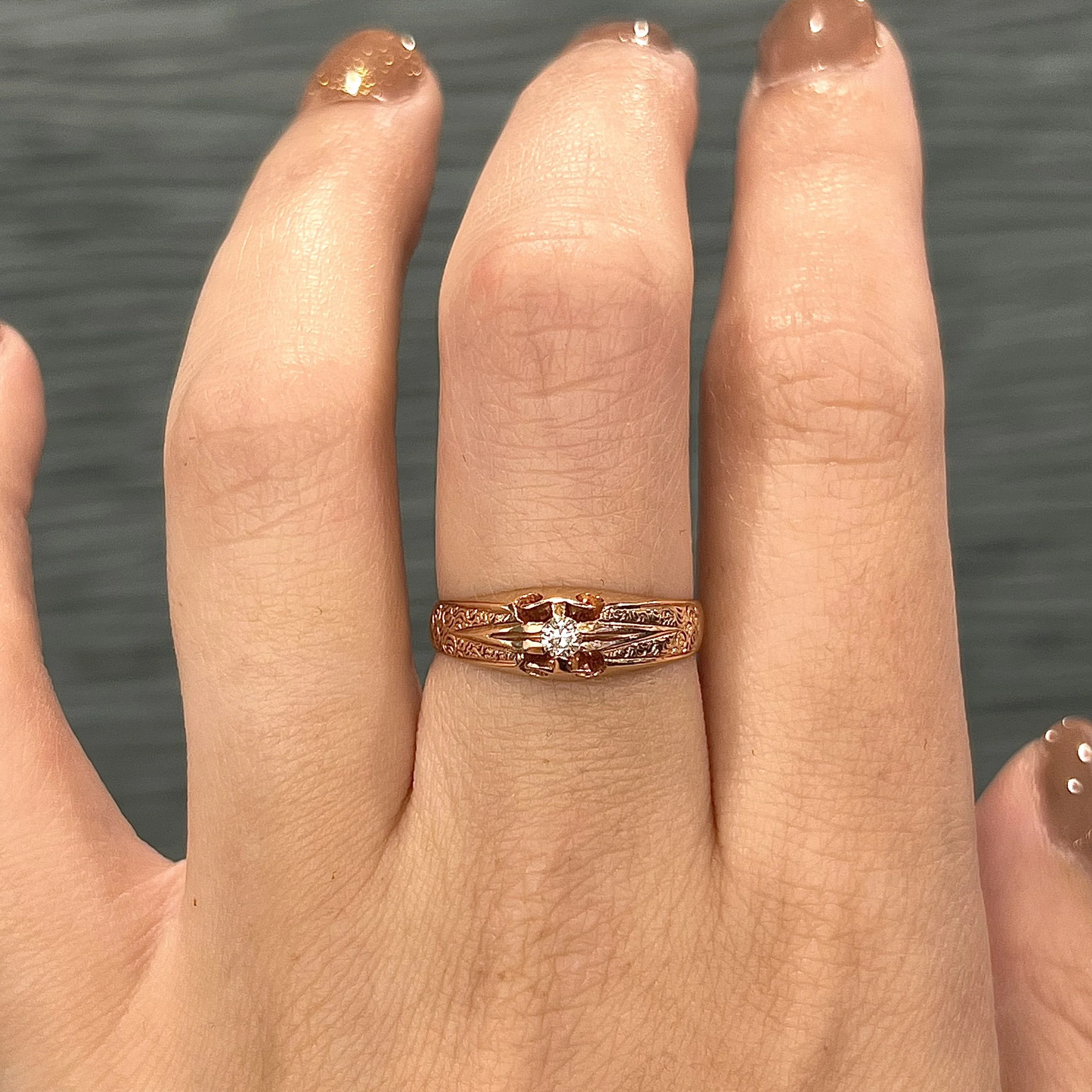 Victorian Engraved Single Diamond Ring in 14k Rose Gold - Image 6