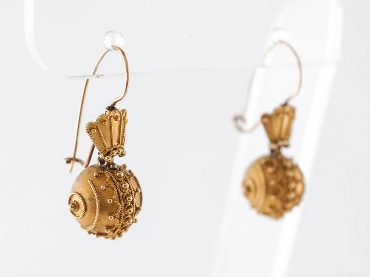 Victorian Etruscan Revival Earrings in 18k Yellow Gold - Image 2