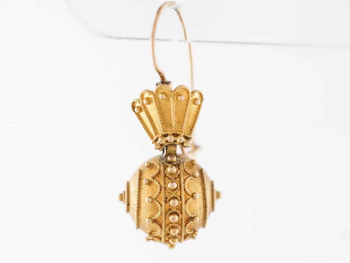 Victorian Etruscan Revival Earrings in 18k Yellow Gold - Image 4