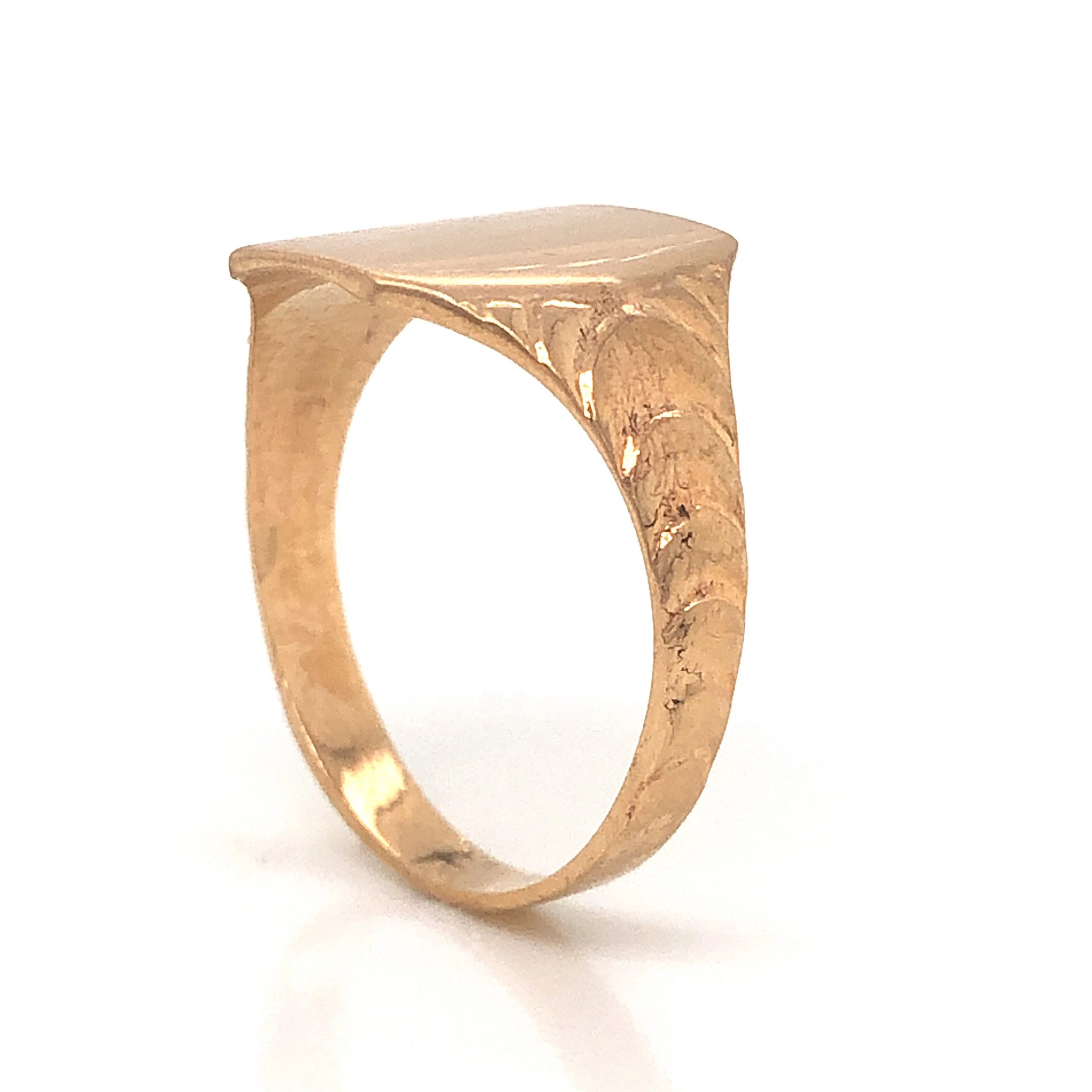 Victorian Hexagonal Signet Ring in 10k Yellow Gold - Image 4