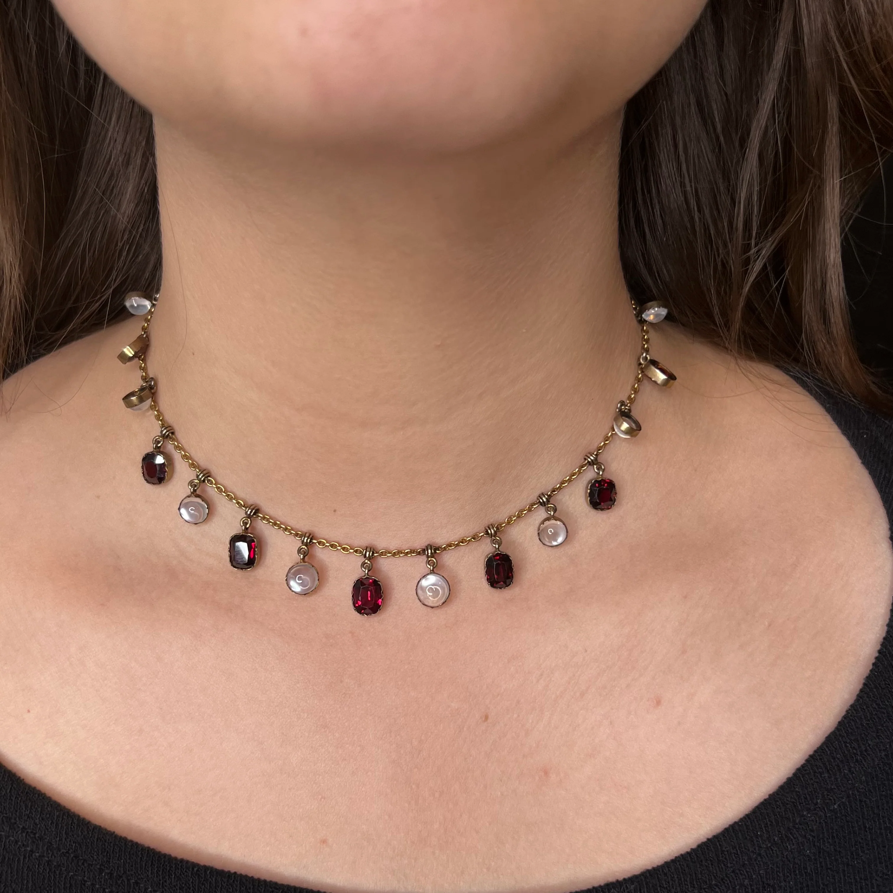 Victorian Moonstone & Garnet Necklace in Yellow Gold - Image 4