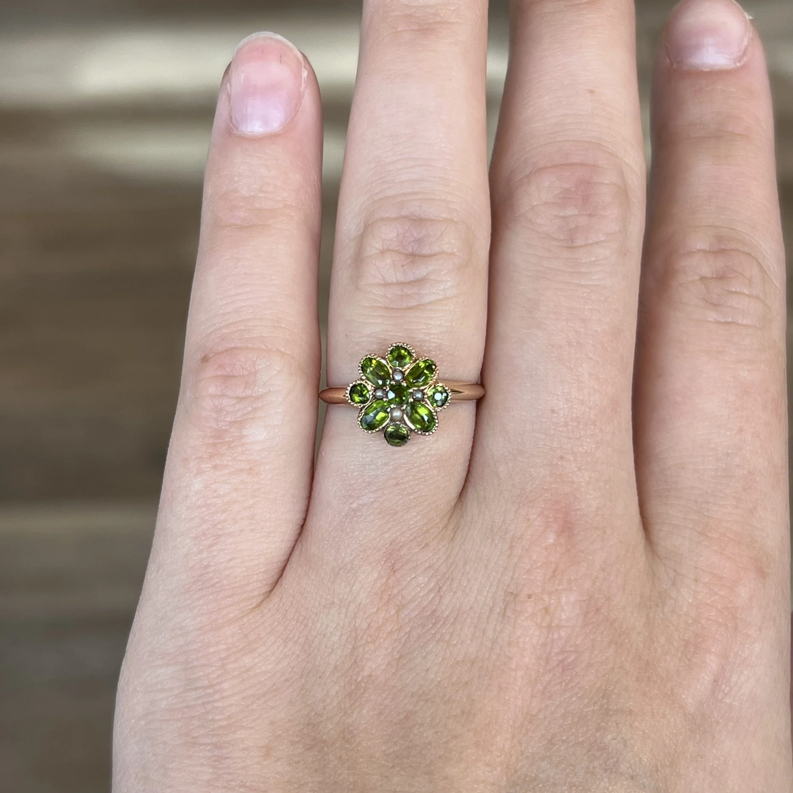 Victorian Peridot & Seed Pearl Flower Ring in 10k Yellow Gold - Image 6