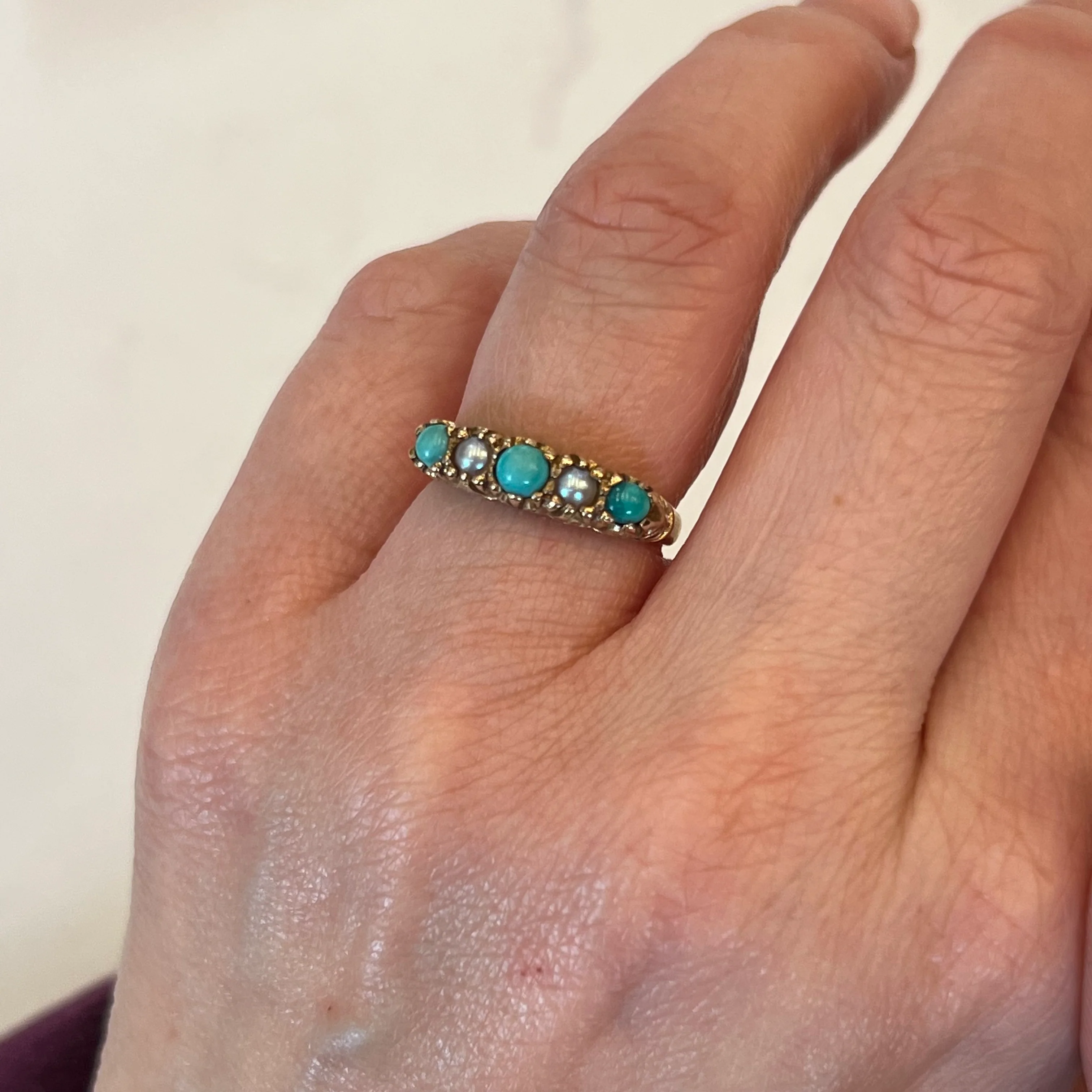 Victorian Turquoise and Pearl Ring in 9k Yellow Gold - Image 6