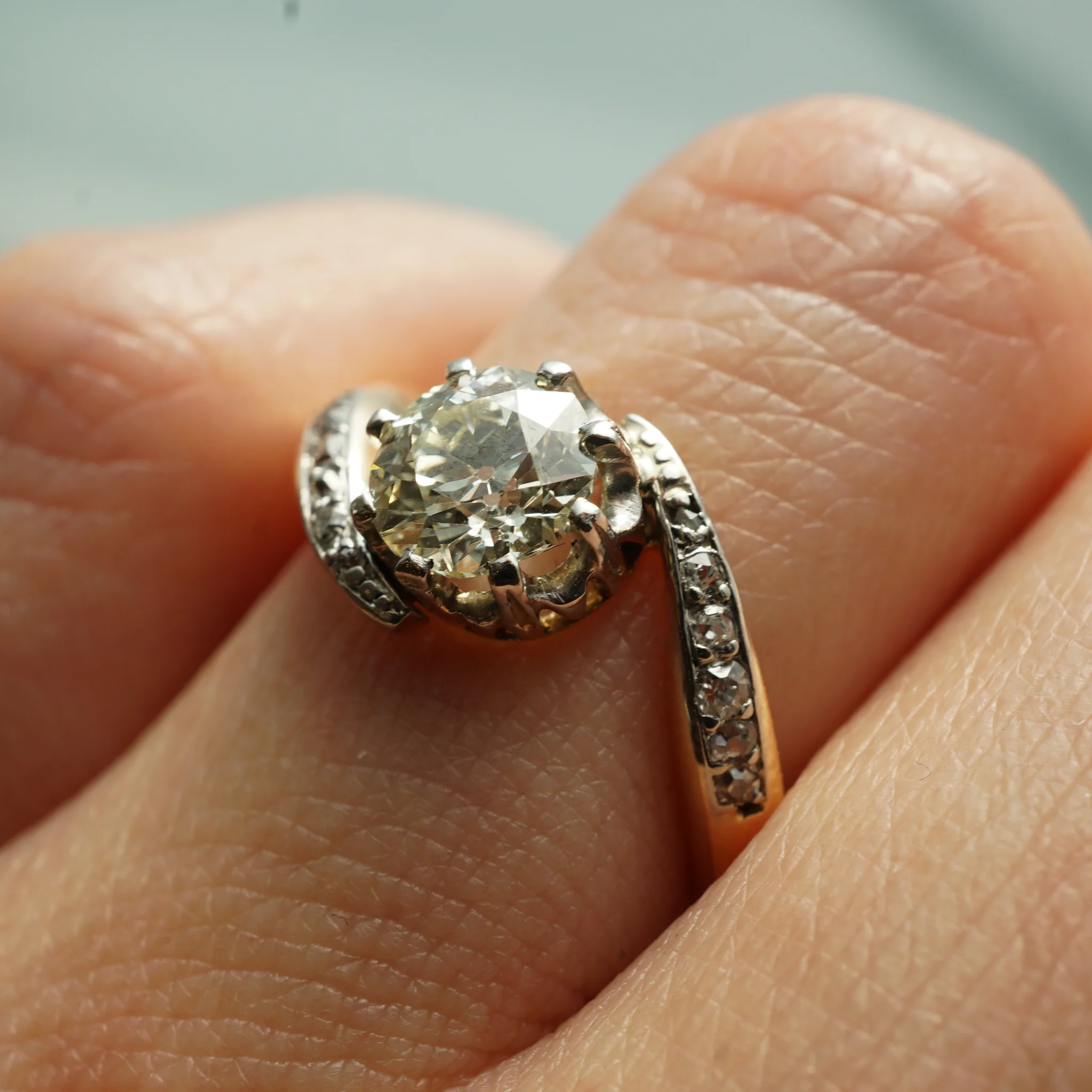 Victorian Two-Tone Diamond Engagement Ring in 18k - Image 7