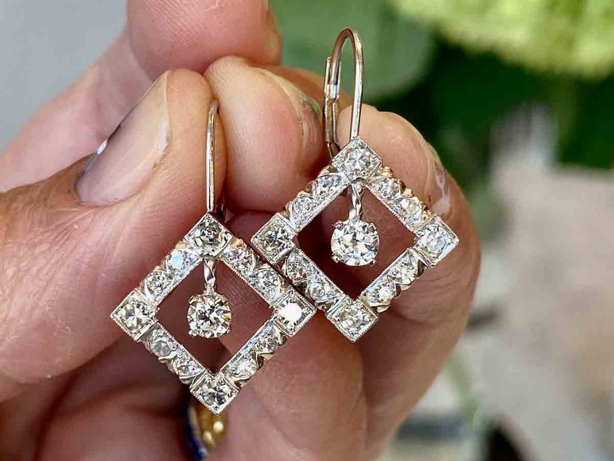 Vintage 1930's Diamond Art Deco Earrings in Platinum - Image 5