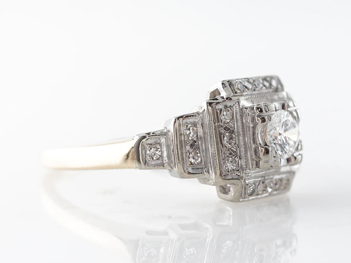 Vintage 1940's Diamond Engagement Ring in White & Yellow Gold - Image 3