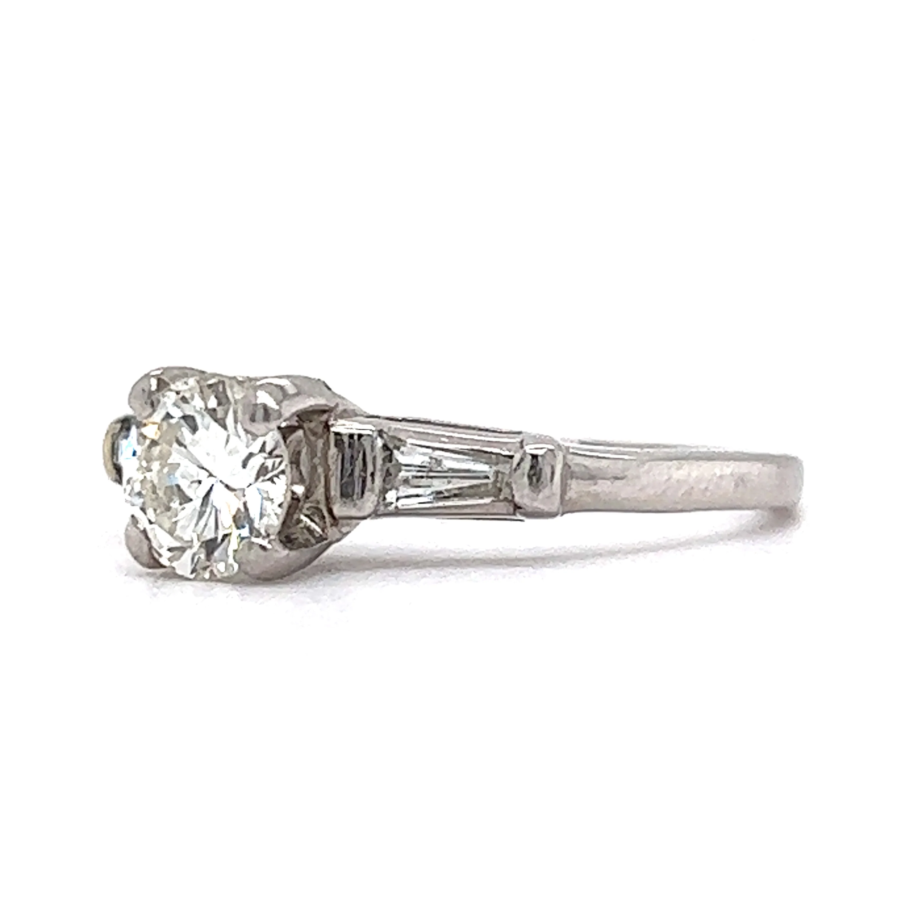 Vintage 1960's Diamond Engagement Ring in Platinum - Image 2