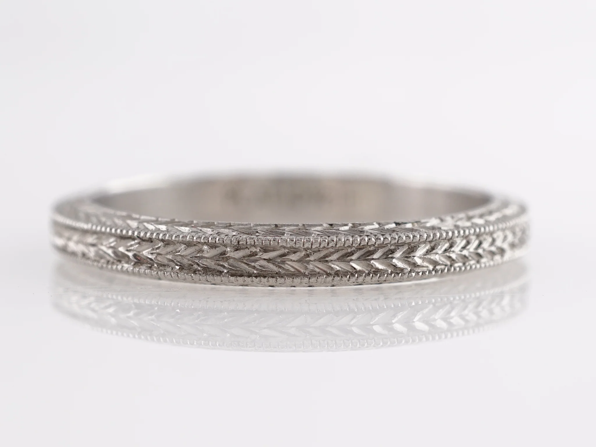 Vintage Art Deco Chevron Wedding Band in Platinum