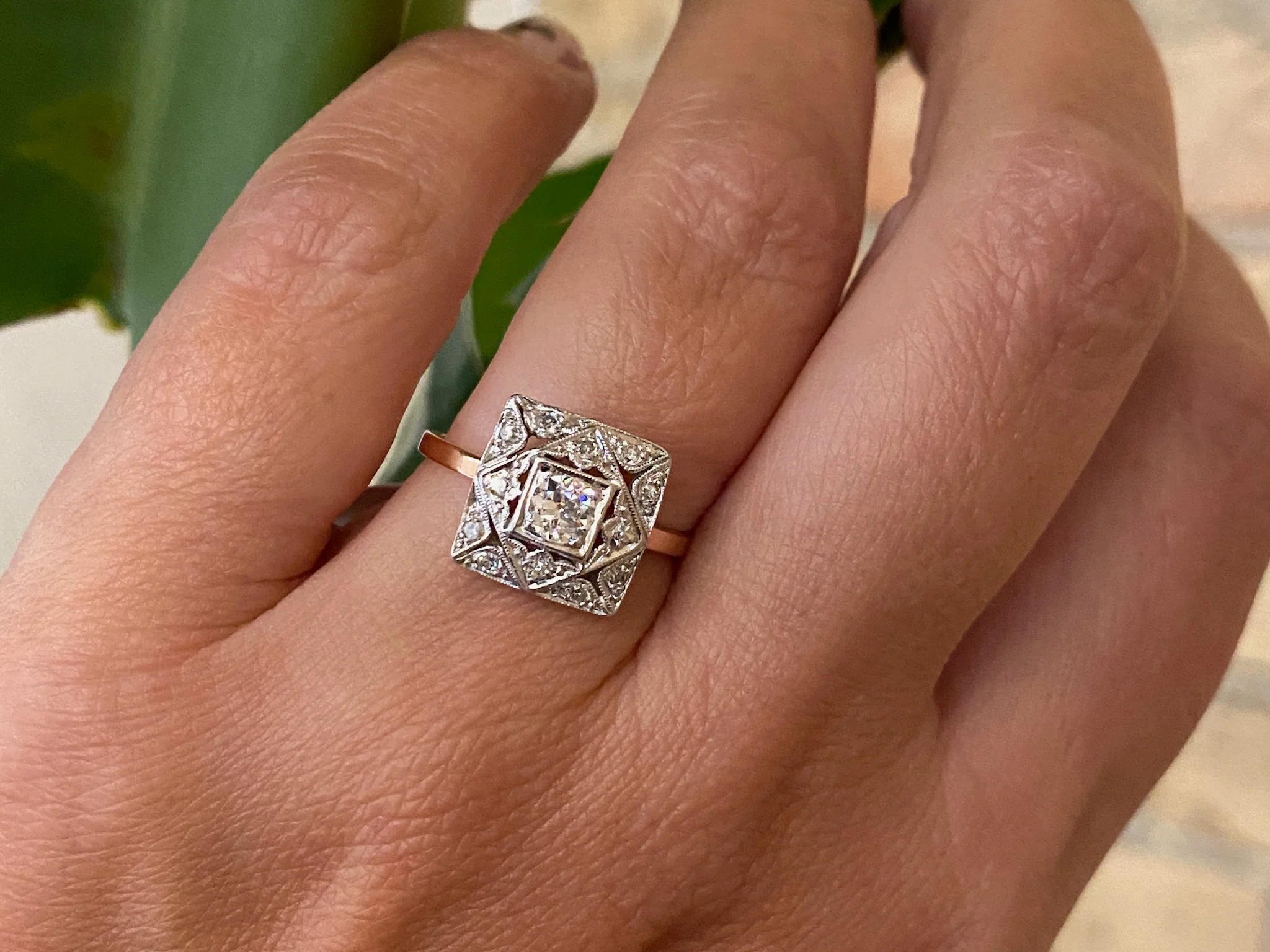 Vintage Art Deco Cocktail Ring w/ Diamonds in White & Rose Gold - Image 7