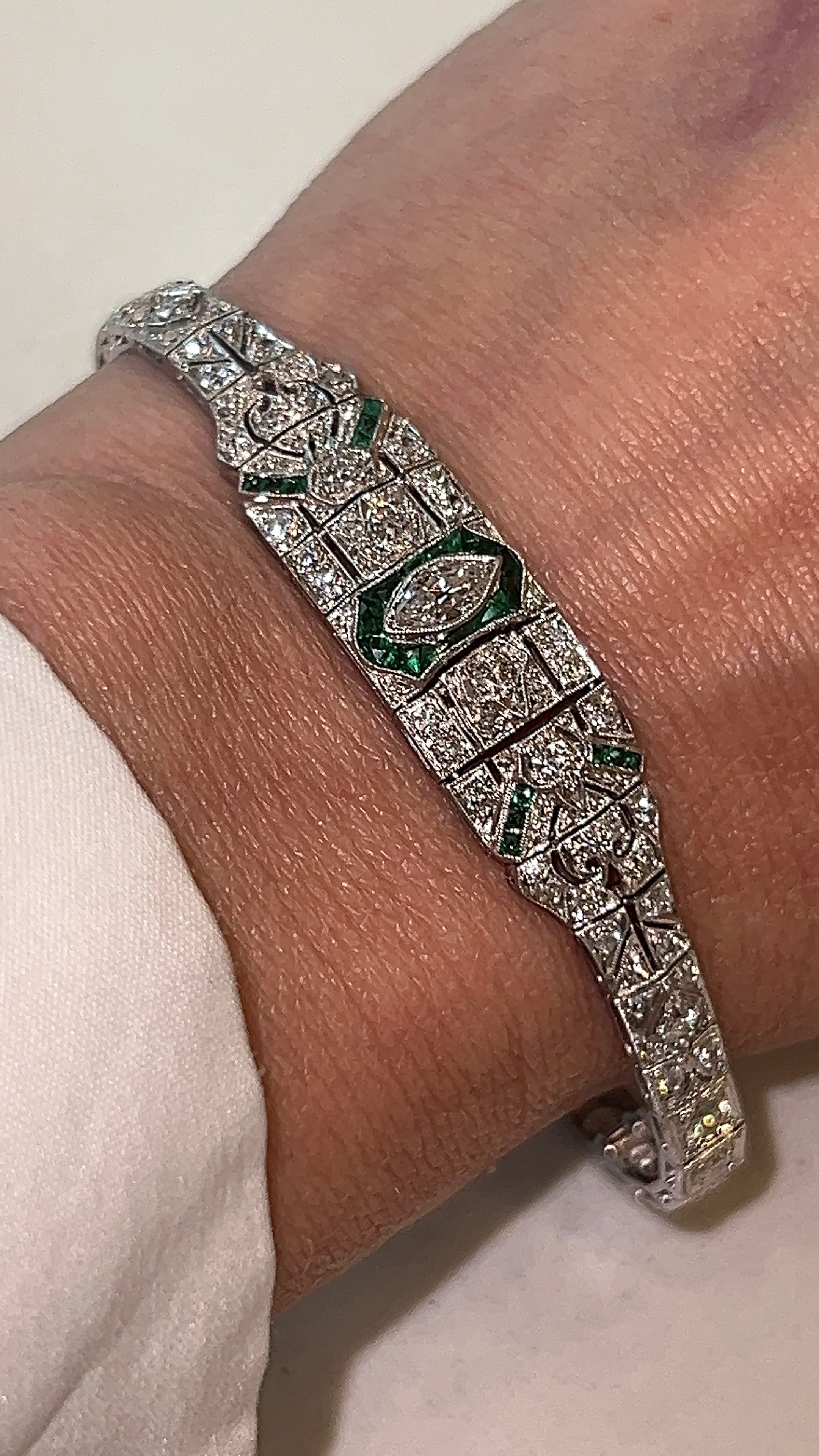 Vintage Art Deco Emerald & Diamond Bracelet in Platinum - Image 6