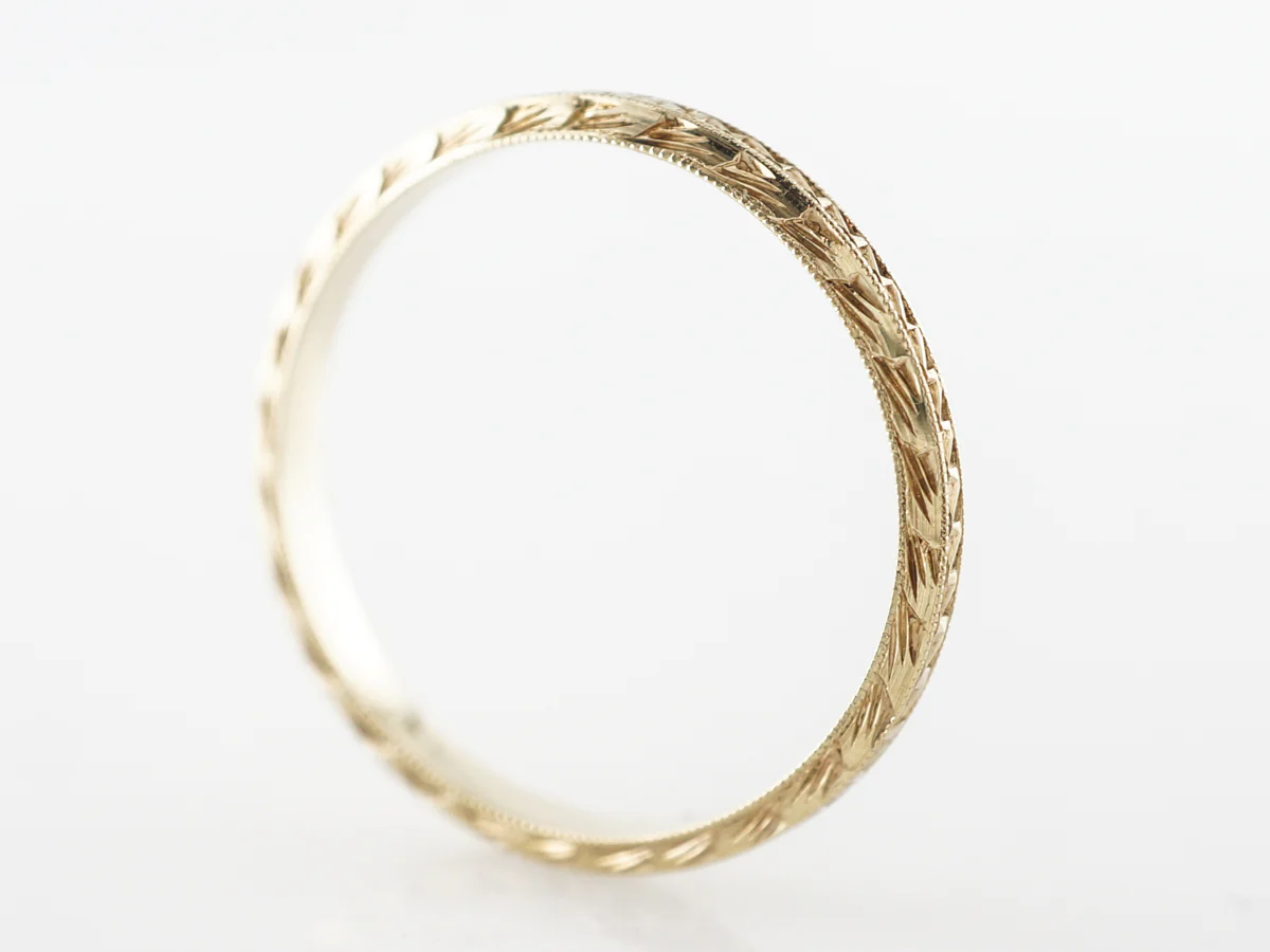 Vintage Art Deco Engraved Wedding Band in 14k Yellow Gold - Image 3