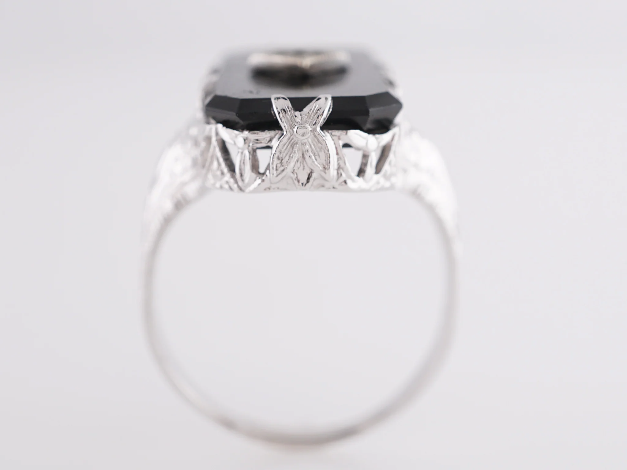 Vintage Art Deco Onyx and Diamond Ring in 14k White Gold - Image 4