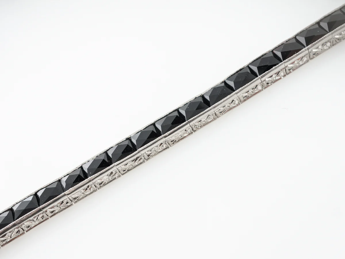 Vintage Art Deco Platinum 17.64 French Cut Onyx Bracelet - Image 4
