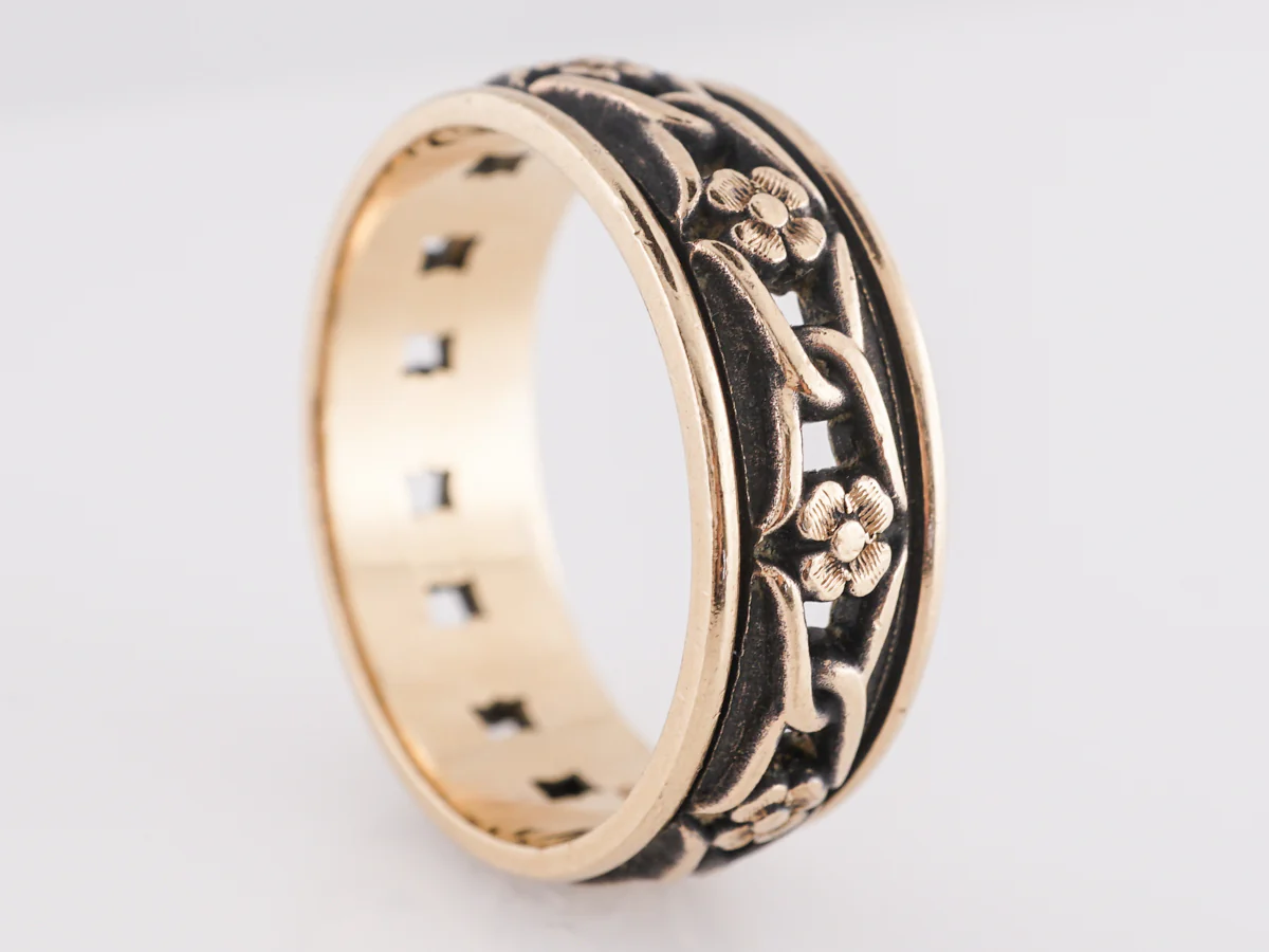 Vintage ArtCarved Ring in 14k Yellow Gold - Image 3