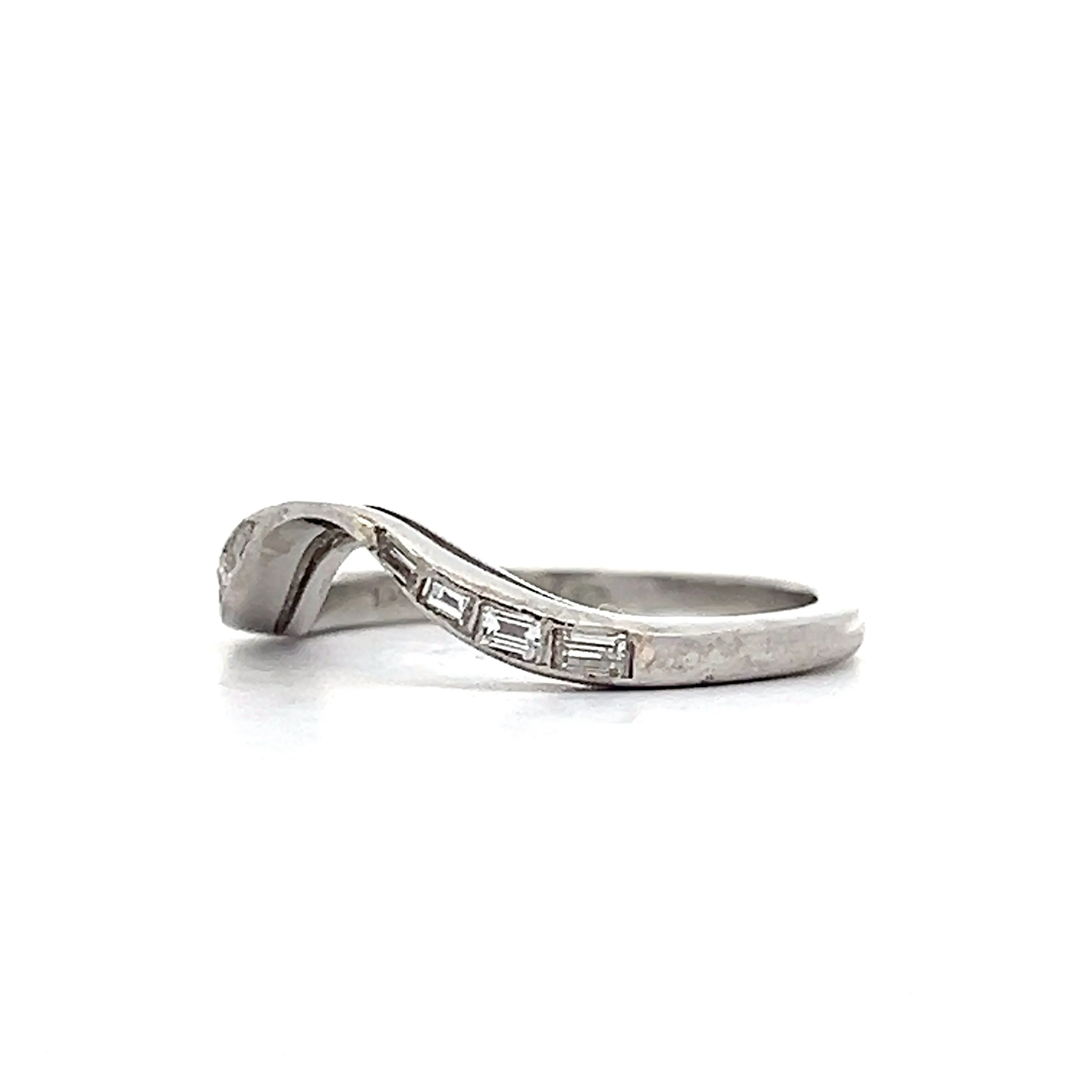 Vintage Baguette Diamond Contour Band in Platinum - Image 2