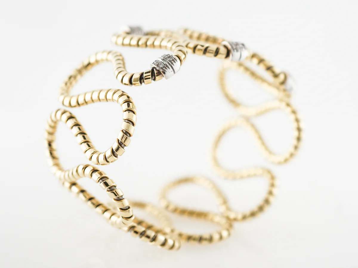 Vintage Bangle Bracelet Mid-Century .30 Round Brilliant Cut Diamonds in 18k Yellow Gold - Image 3