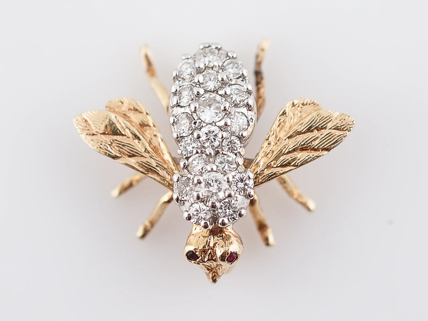 ***RTV*** Vintage Bee Pin Mid Century 1.00 Round Brilliant Cut Diamonds in 14k Yellow Gold