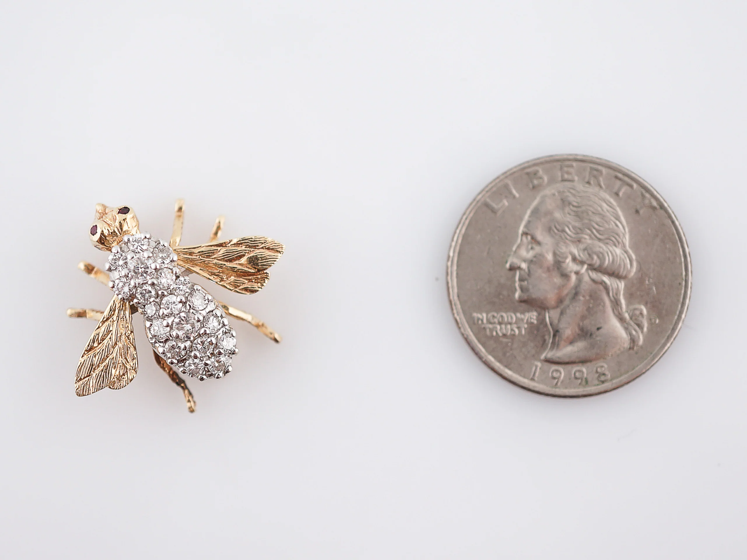 ***RTV*** Vintage Bee Pin Mid Century 1.00 Round Brilliant Cut Diamonds in 14k Yellow Gold - Image 5