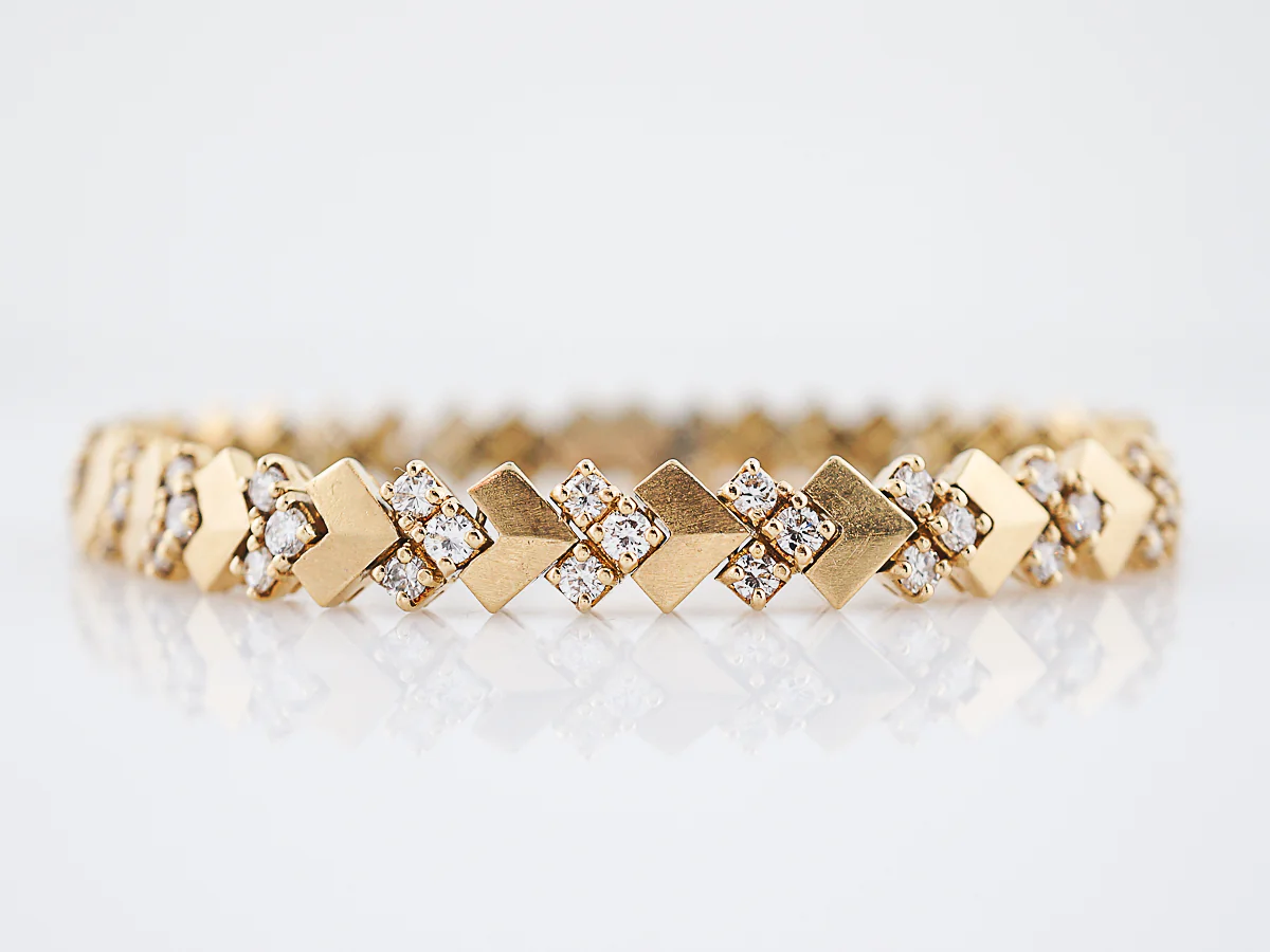 Vintage Bracelet Mid-Century 4.40 Round Brilliant Cut Diamonds in 18K Yellow Gold