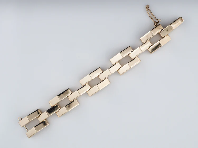 Vintage Bracelet Mid-Century in 14k Yellow Gold - Image 3