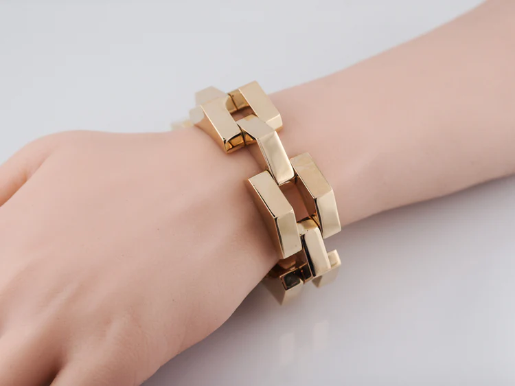 Vintage Bracelet Mid-Century in 14k Yellow Gold - Image 4