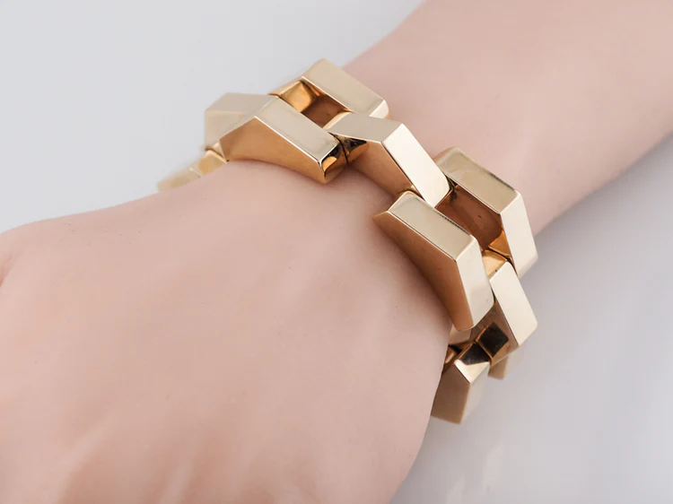 Vintage Bracelet Mid-Century in 14k Yellow Gold - Image 5