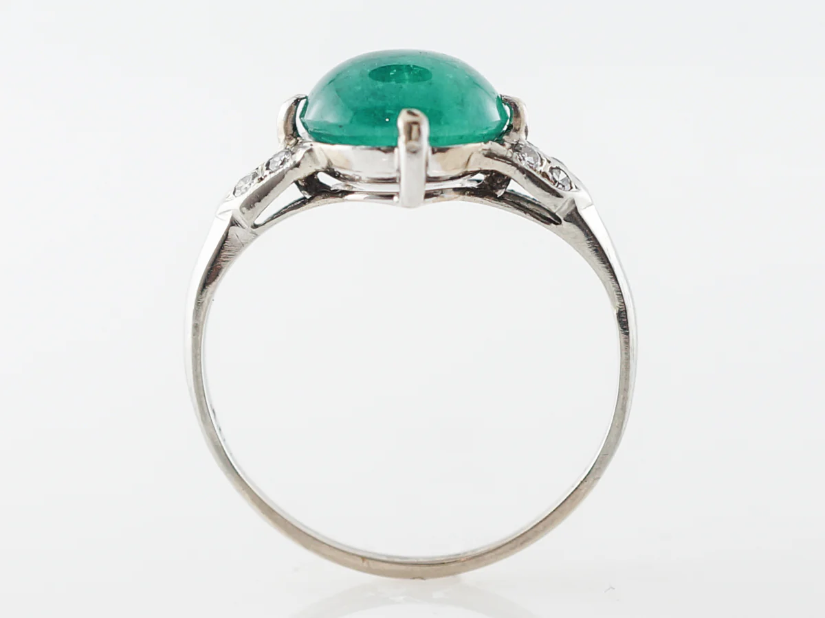 Vintage Cabochon Emerald Ring in Platinum - Image 5
