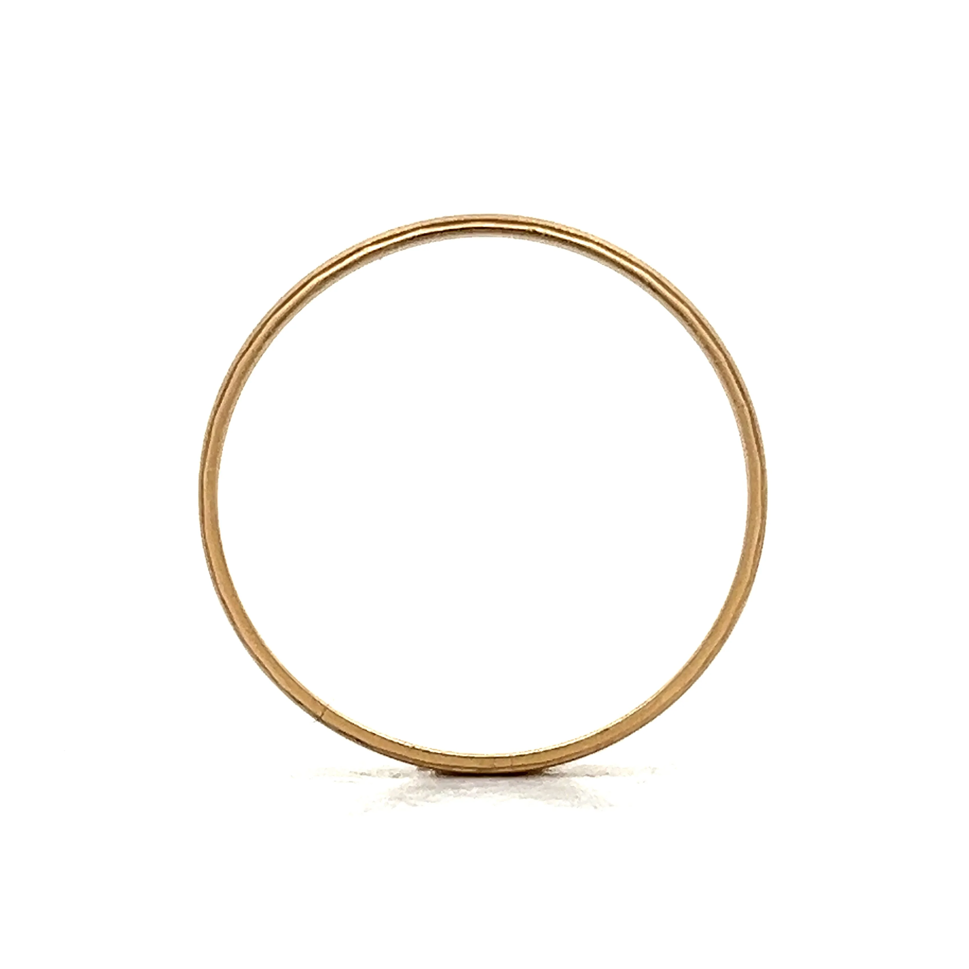 Vintage Chevron Men's Wedding Band in 14k Yellow Gold - Image 4
