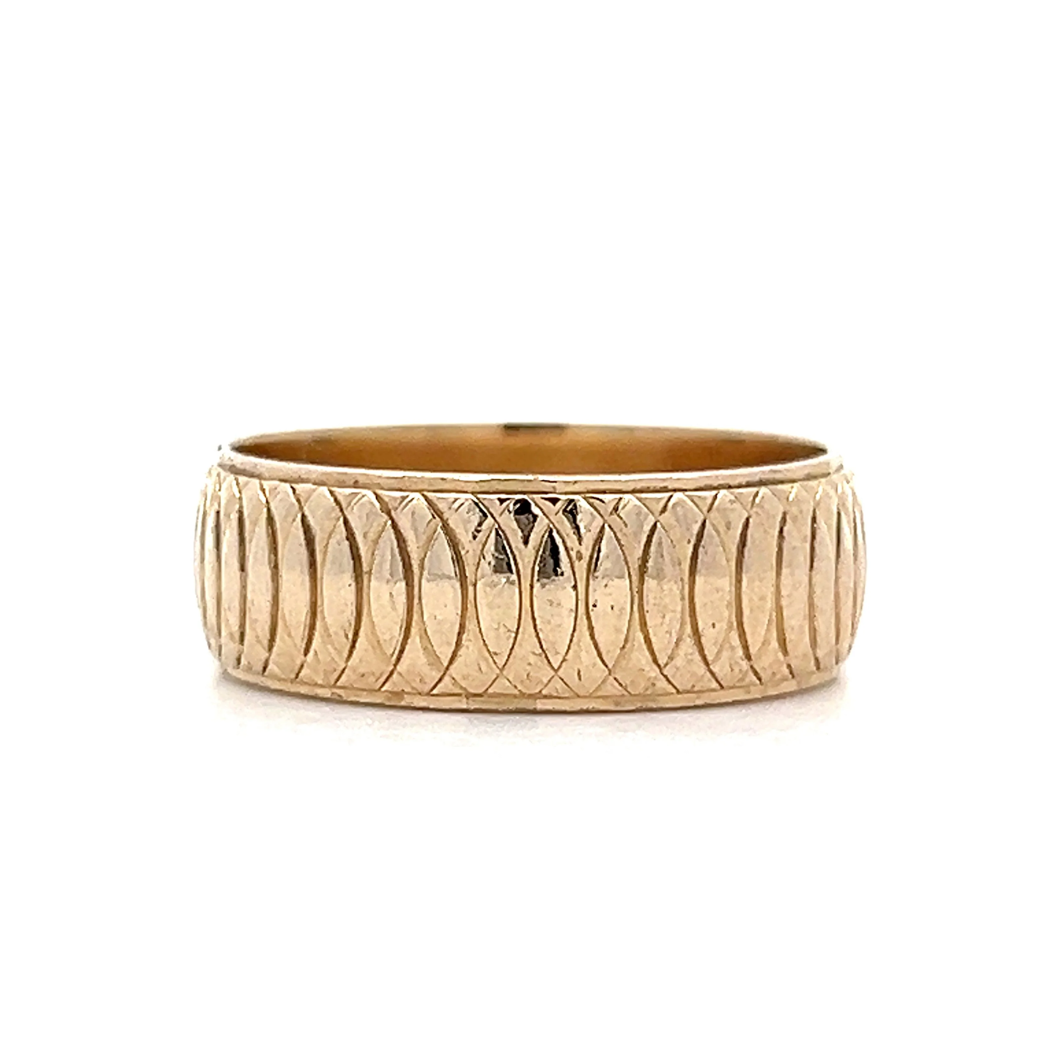 Vintage Circular Engraved Wedding Band in 14k Yellow Gold - Image 3