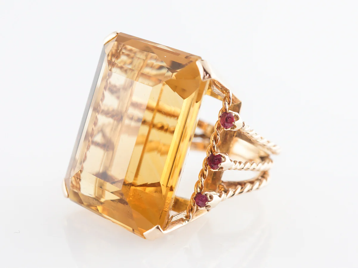 Vintage Citrine Cocktail Ring w/ Rubies in 18k Yellow Gold - Image 5