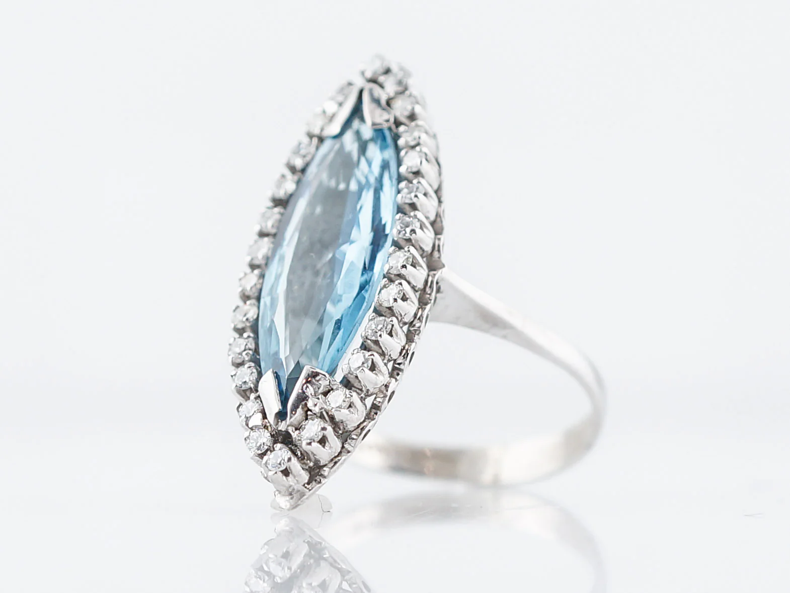 Vintage Cocktail Ring Mid-Century 1.58 Marquise Cut Aquamarine in 18k White Gold - Image 2