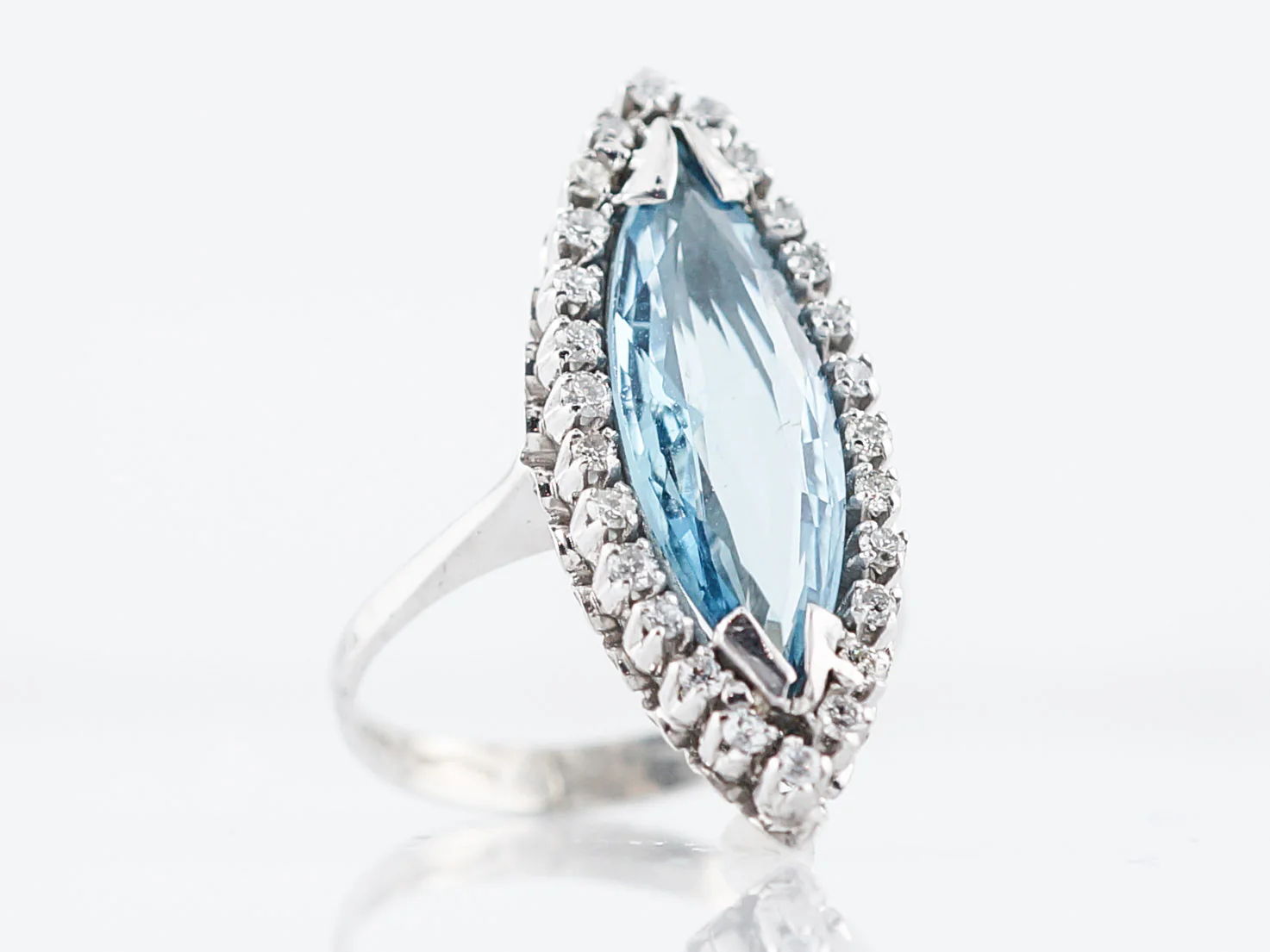 Vintage Cocktail Ring Mid-Century 1.58 Marquise Cut Aquamarine in 18k White Gold - Image 3