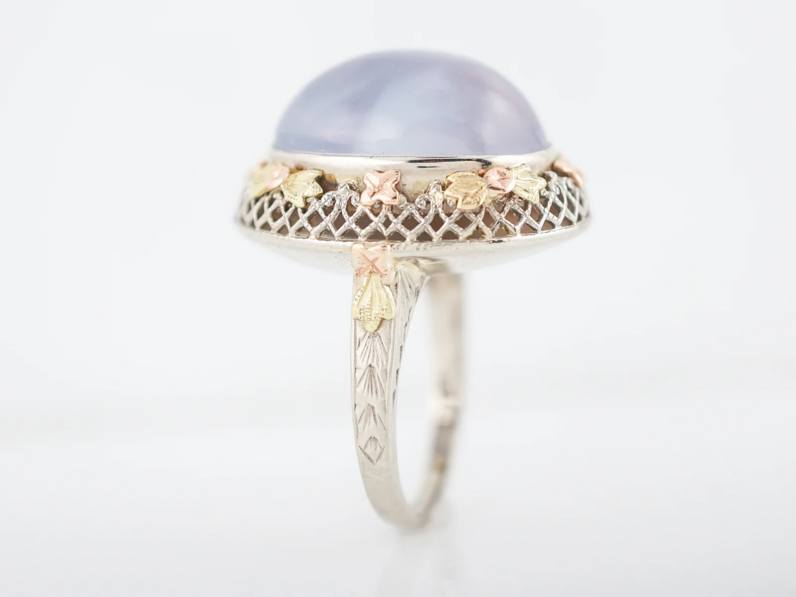 Vintage Cocktail Ring Mid-Century 13.34 Cabochon Cut Moonstone in 14k Yellow Gold - Image 4