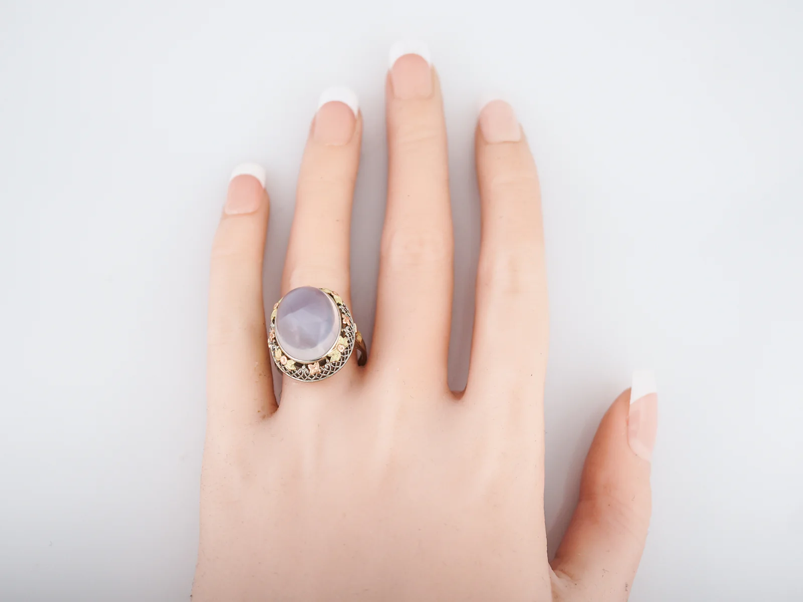 Vintage Cocktail Ring Mid-Century 13.34 Cabochon Cut Moonstone in 14k Yellow Gold - Image 7