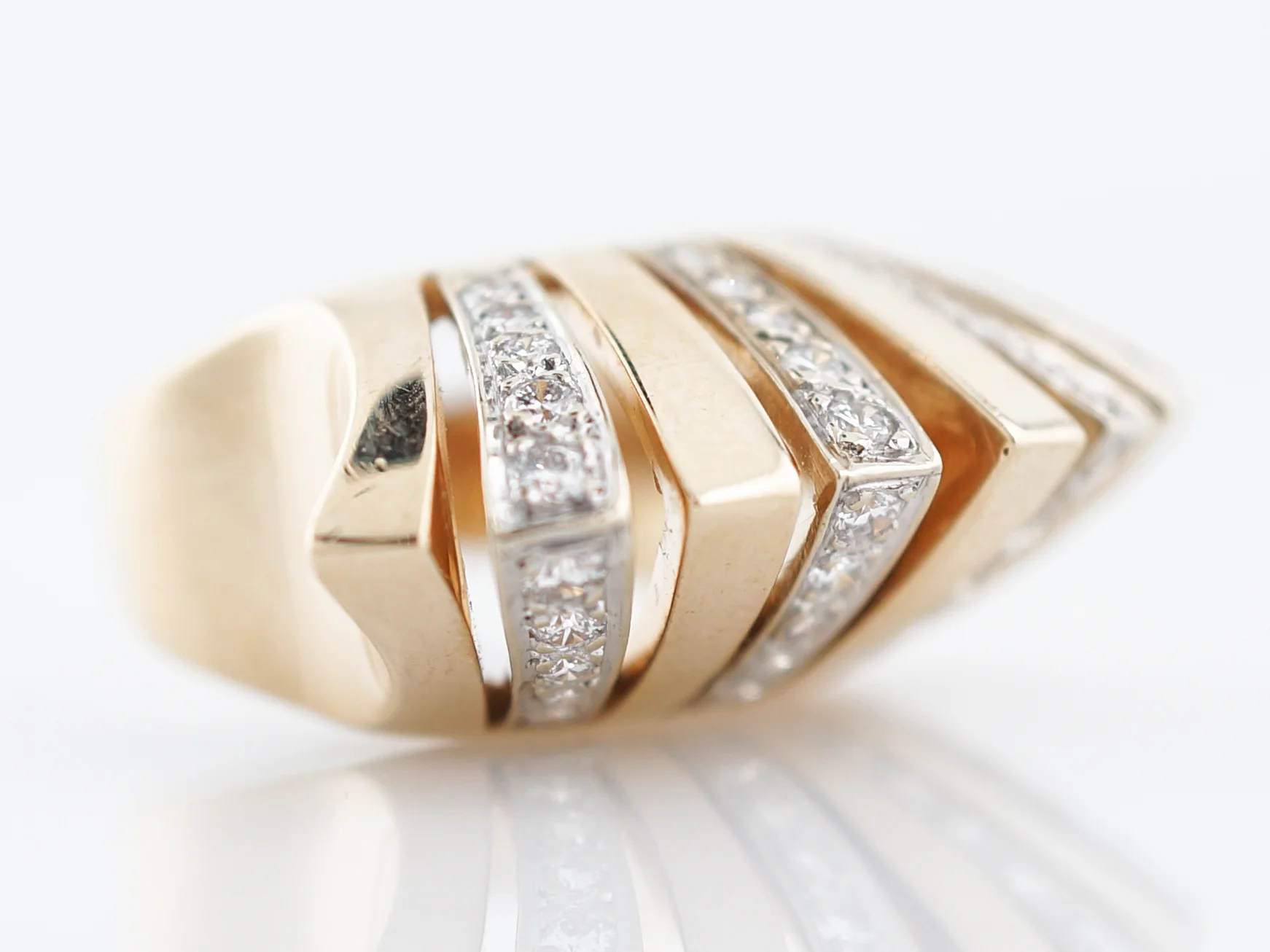 Vintage Cocktail Ring Mid-Century .80 Round Brilliant Cut Diamonds in 14k Yellow Gold - Image 4
