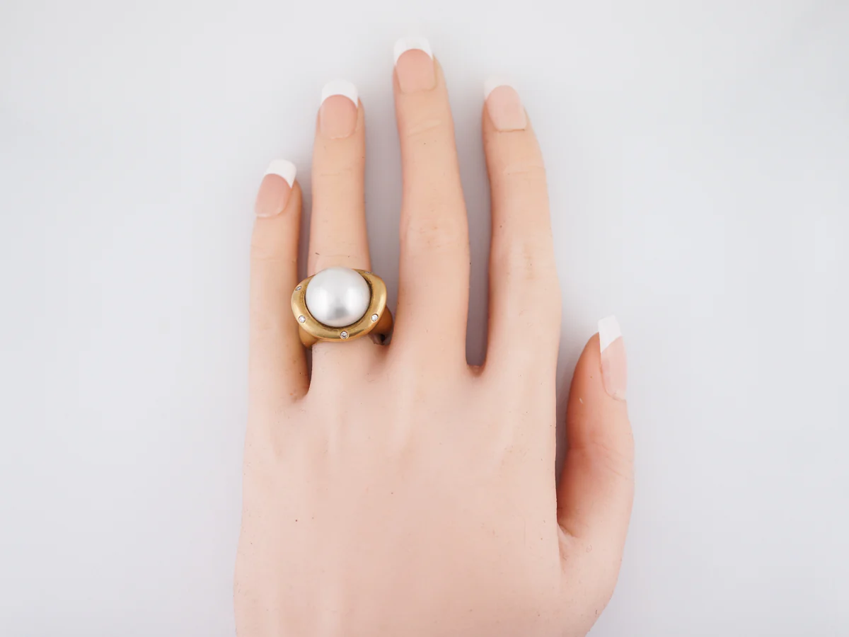 Vintage Cocktail Ring Mid-Century South Sea Pearl in 18k Yellow Gold - Image 5