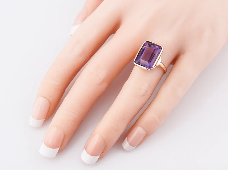 Vintage Cocktail Ring Retro 7.90 Emerald Cut Amethyst in 14k Yellow Gold - Image 6