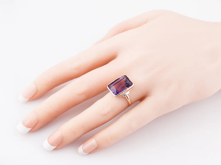 Vintage Cocktail Ring Retro 7.90 Emerald Cut Amethyst in 14k Yellow Gold - Image 9