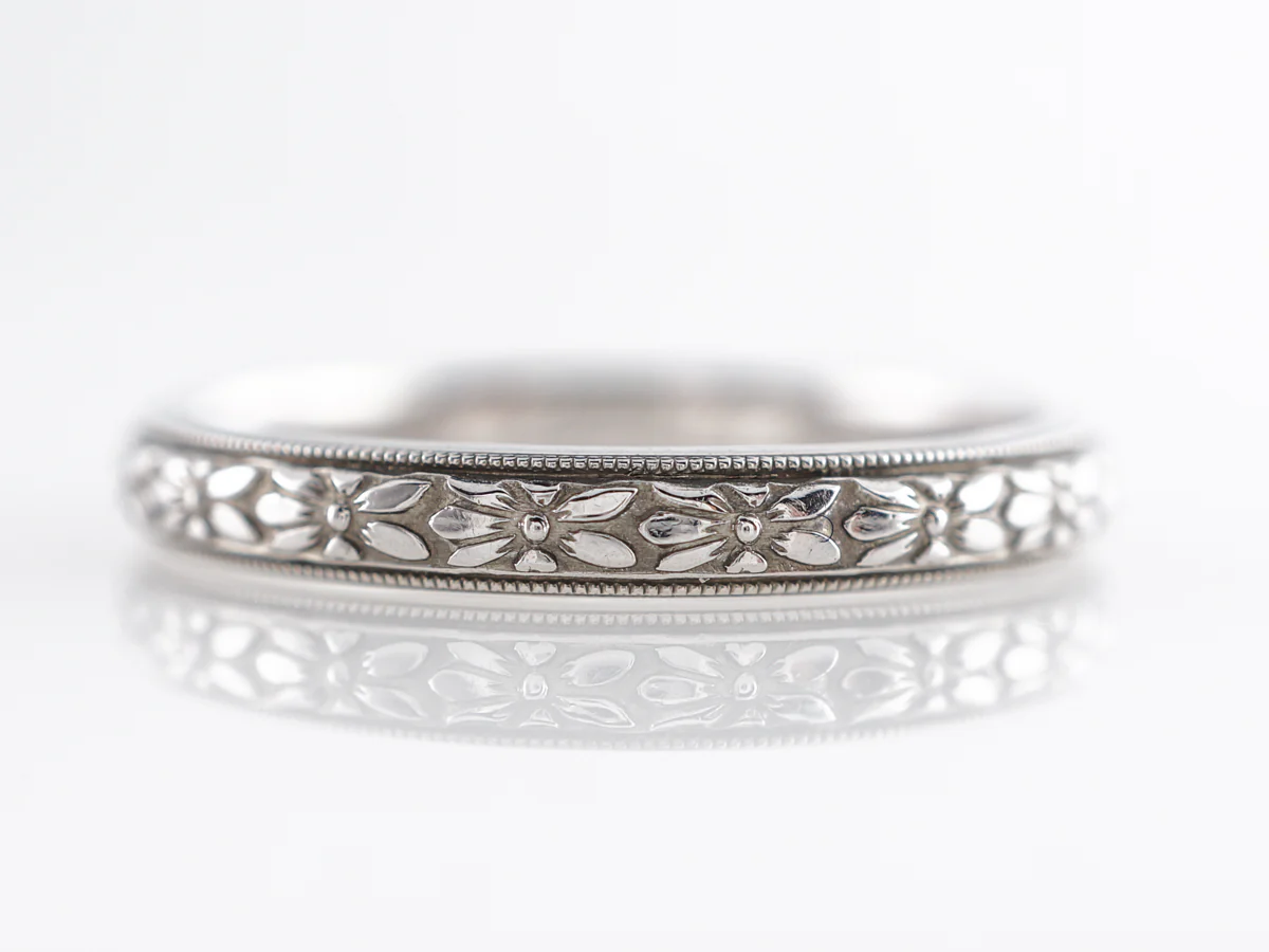 Vintage Deco Blossom W/ Milgrain Men's Wedding Band in 18k