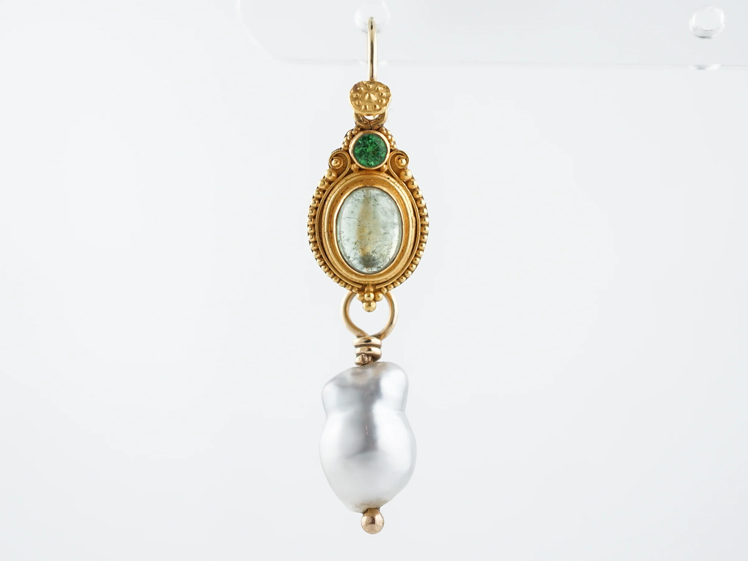Vintage Earrings Mid-Century Tourmaline & Pearl in 22k Yellow Gold - Image 3