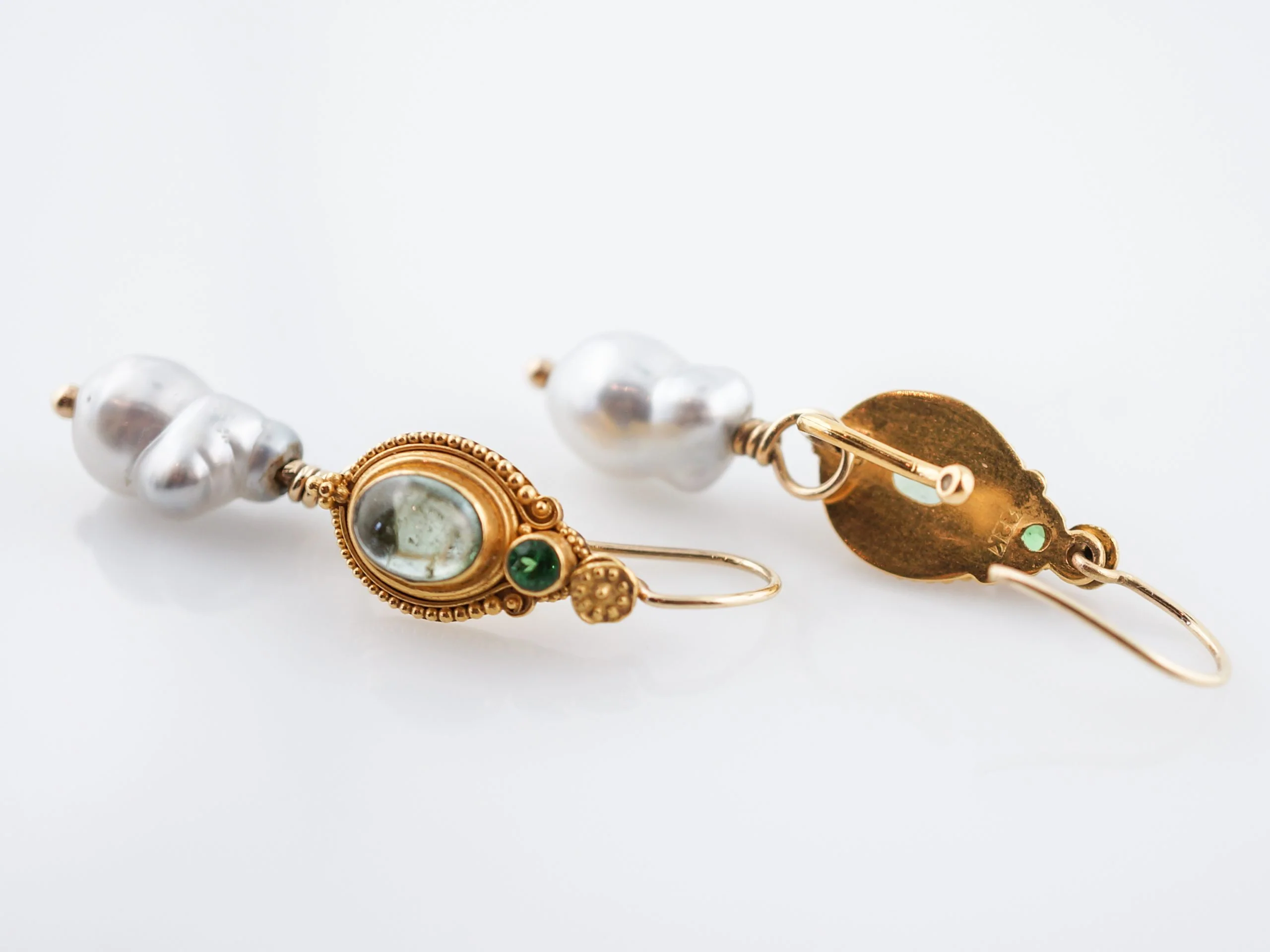 Vintage Earrings Mid-Century Tourmaline & Pearl in 22k Yellow Gold - Image 5