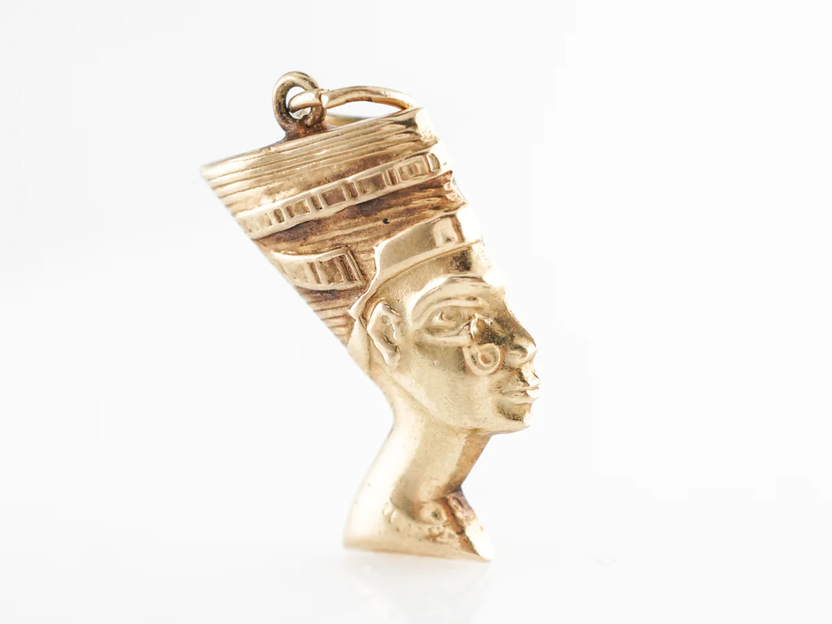 Vintage Egyptian Revival Charm in 14k Yellow Gold - Image 2