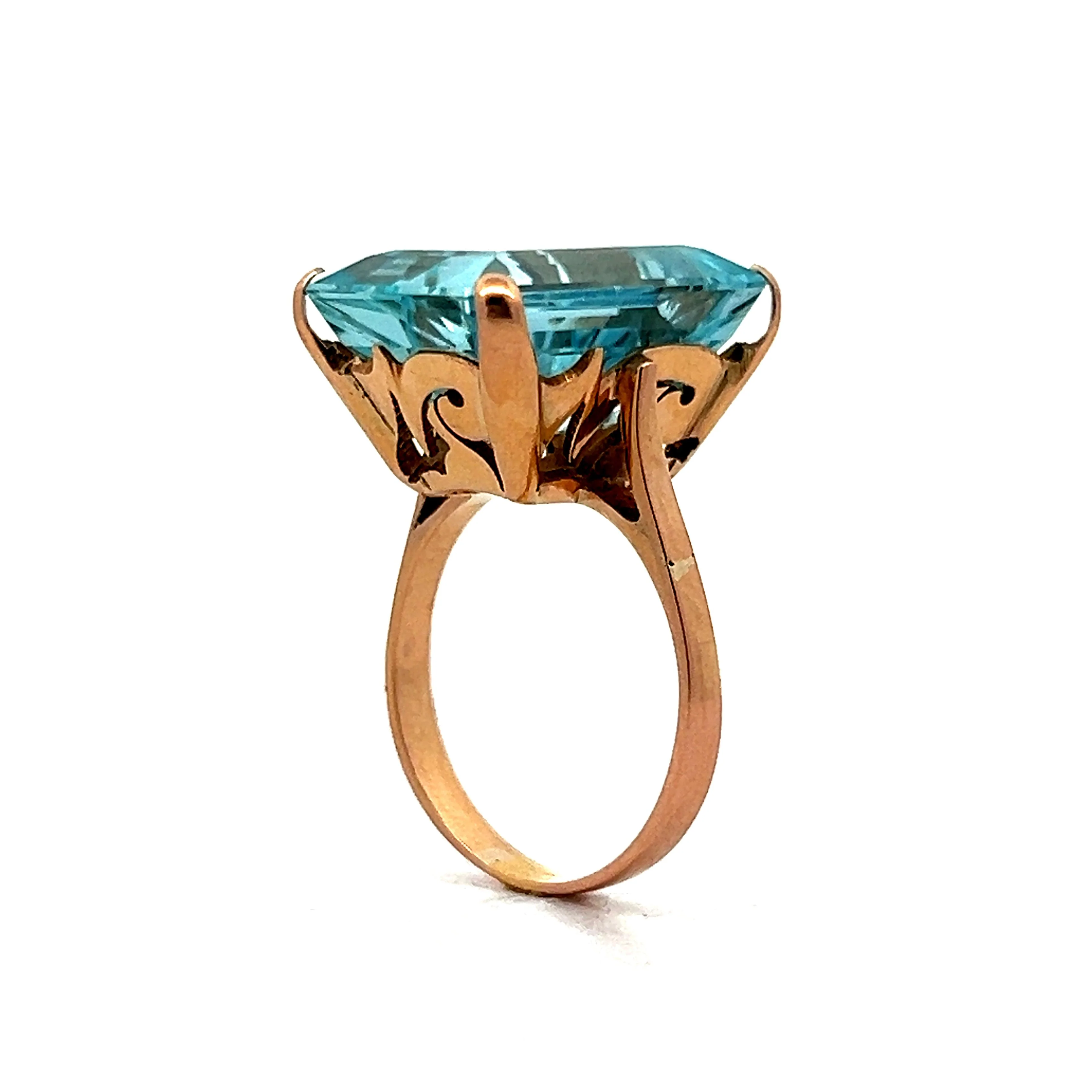 Vintage Emerald Cut Aquamarine Cocktail Ring in Rose Gold - Image 5