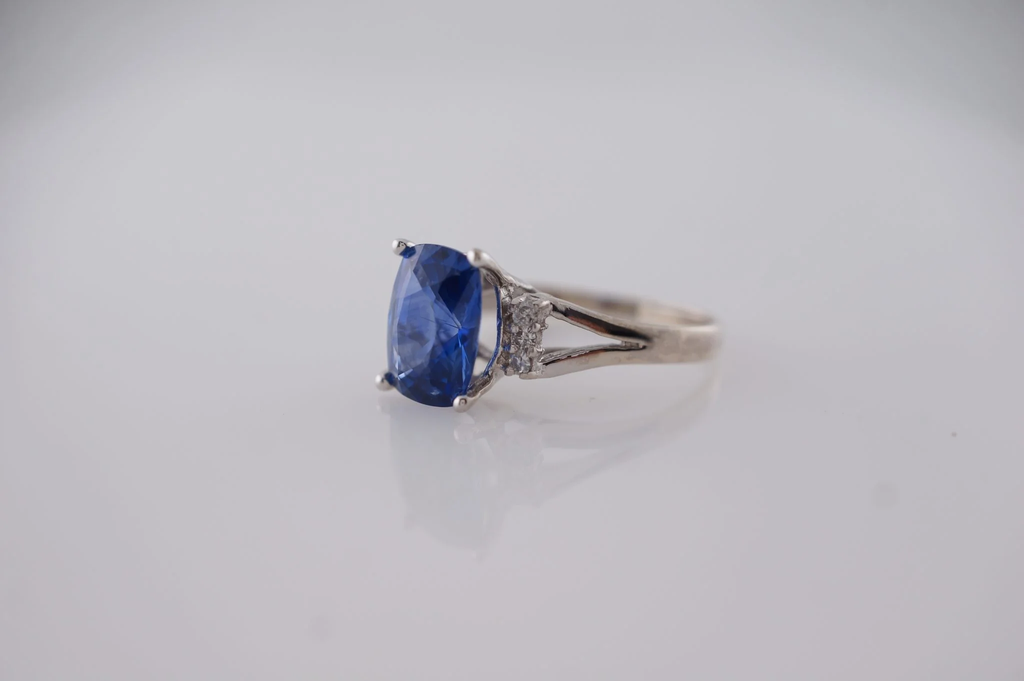Vintage Engagement Ring Mid-Century 3.32 Oval Cut Sapphire in 14k White Gold - Image 11